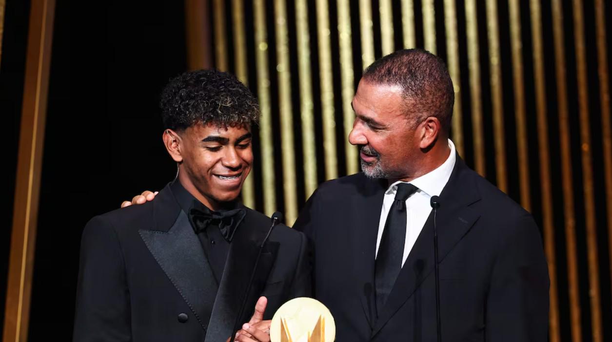 的报道, 巴黎, 自从亚马尔 的报道, 巴黎, 自从亚马尔