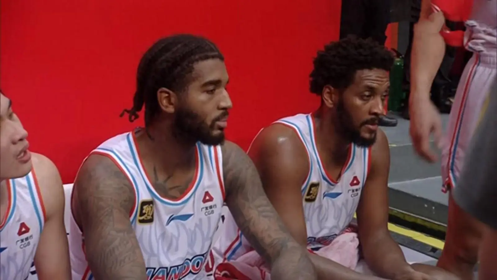 AA, 克里斯的女 AA, 克里斯的女