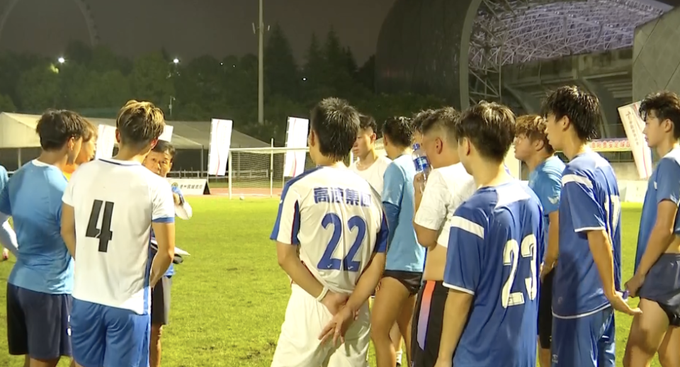 选拔产生, src, 周俊杰