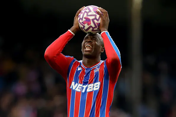 法的水晶宫, 表现得很出